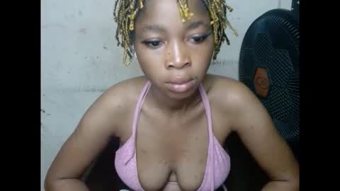 urflirtydoll online show from September 27, 7:43 pm