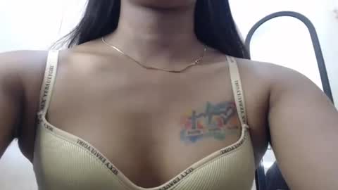 urgoddessleenie online show from February 4, 6:49 am