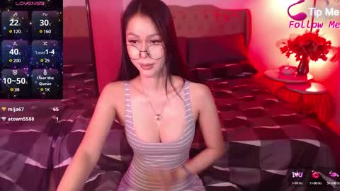 Snapshot of urgoddessofsex chatting on January 13, 1:06 pm angela online show from January 13, 1:06 pm