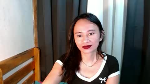 urlovely_che online show from December 14, 1:00 am