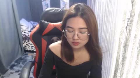 urlovelychinita online show from January 25, 9:46 pm