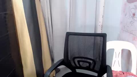 urpinay_christinexx online show from April 14, 7:52 am