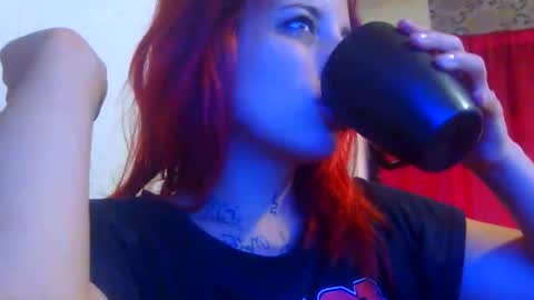 Aniie online show from December 13, 9:32 pm