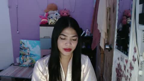 hi im kim online show from February 12, 12:51 pm