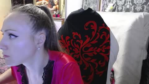 UrSecretTreasure88 online show from May 24, 1:21 pm