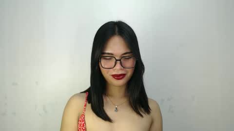 urtereshameow online show from April 13, 1:01 pm