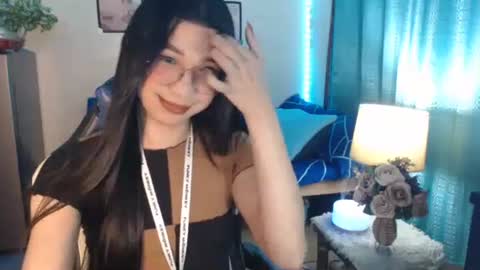 Snapshot of urwetasianprincessxx chatting on January 11, 11:23 am Ashley Kate Mateo Gray online show from January 11, 11:23 am