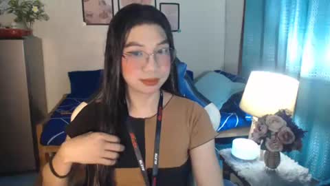 Snapshot of urwetasianprincessxx chatting on January 27, 10:16 am Ashley Kate Mateo Gray online show from January 27, 10:16 am