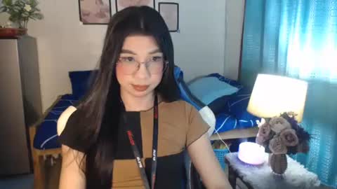Snapshot of urwetasianprincessxx chatting on January 23, 9:29 am Ashley Kate Mateo Gray online show from January 23, 9:29 am