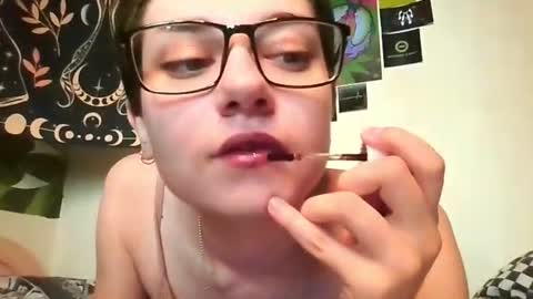 uwu_emmy online show from August 6, 7:15 am