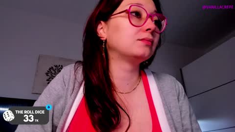 Snapshot of vainillacrepe chatting on December 9, 10:22 am Im Mila my onlyfans is vainillacrepe online show from December 9, 10:22 am