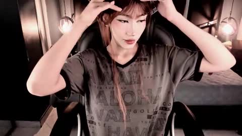 Vaioleth online show from December 17, 9:41 pm