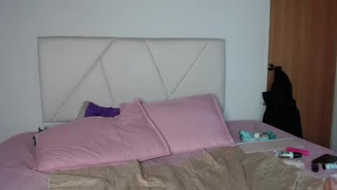 valentina  online show from March 28, 8:47 am