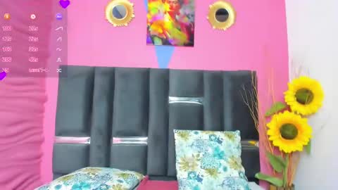 Snapshot of valeri_hurtado chatting on March 11, 2:42 am Valeria online show from March 11, 2:42 am