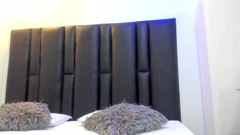 valeri_tafur online show from February 27, 10:37 am