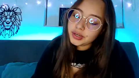 Snapshot of valeria_cherry chatting on September 21, 4:55 am valeria online show from September 21, 4:55 am