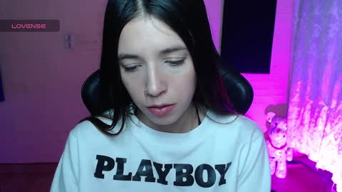 Snapshot of valeria_mendozza chatting on February 5, 5:41 am   online show from February 5, 5:41 am