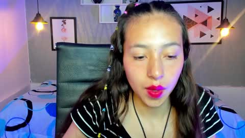 Snapshot of valeria_rossi7 chatting on December 16, 2:38 pm Valeria online show from December 16, 2:38 pm