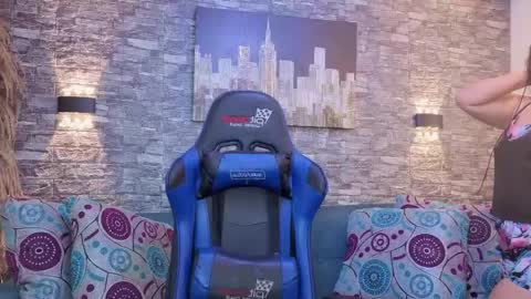 valeria_vg online show from April 15, 12:17 pm