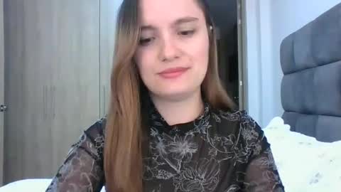 valeriafrannco online show from March 11, 11:48 pm