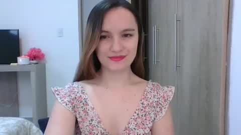 valeriafrannco online show from March 3, 6:53 pm