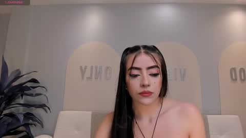 Snapshot of valeriariverax chatting on February 20, 3:34 am Valeria online show from February 20, 3:34 am