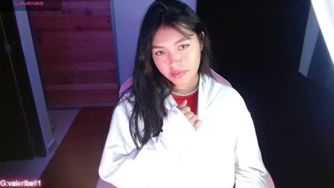 Snapshot of valeribell1 chatting on December 30, 3:03 am Valeri online show from December 30, 3:03 am