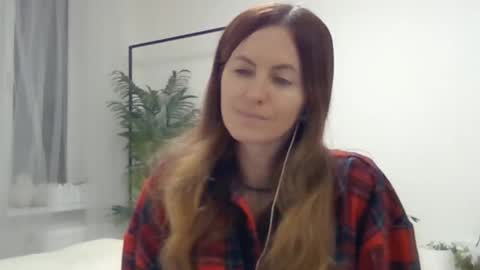 valerie_rose777 online show from December 3, 9:28 pm