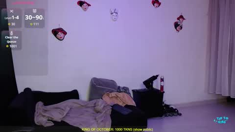 Snapshot of valerie_smile chatting on October 21, 7:01 am Valerie online show from October 21, 7:01 am