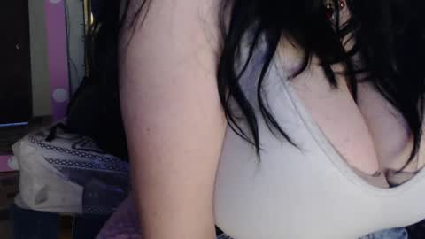 valery cute 18 online show from December 20, 11:47 am
