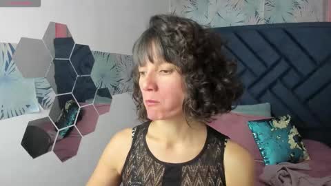 VALERY MORE online show from February 20, 1:45 pm