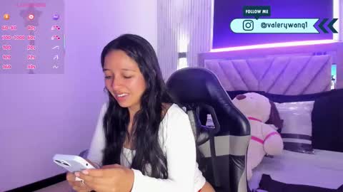 Val online show from February 18, 12:48 pm