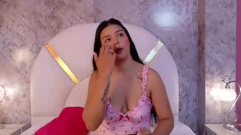call me valka -- connection time colombia 1030 pm to 5 am online show from July 17, 4:17 am