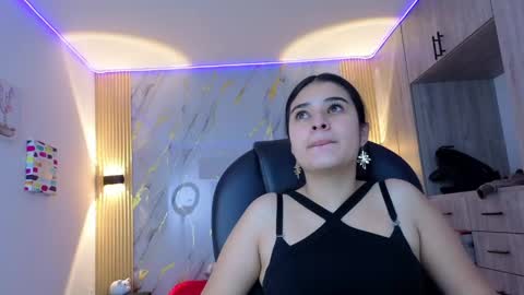 valkiria_eup online show from April 14, 11:43 am