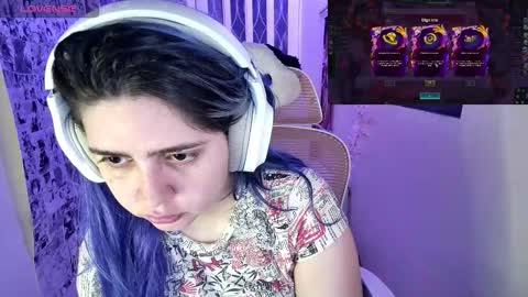 Snapshot of vallolet1_ chatting on October 10, 2:16 am Im Violet online show from October 10, 2:16 am
