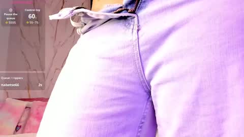 Vallolet Peach  online show from April 19, 12:27 pm