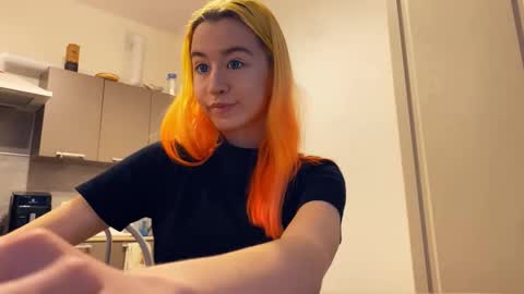 Emily online show from February 25, 3:32 pm