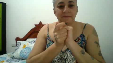 valvi_studio online show from June 26, 5:20 am