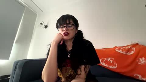 vampgatita online show from March 12, 6:10 pm