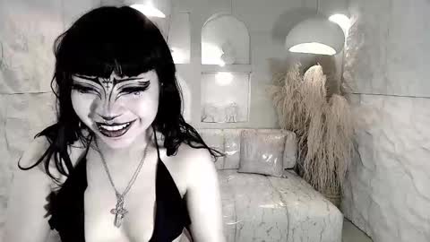 vampkitty_r online show from February 9, 1:35 pm
