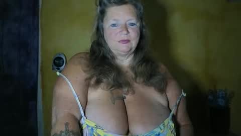 vampwoman online show from May 28, 5:27 am