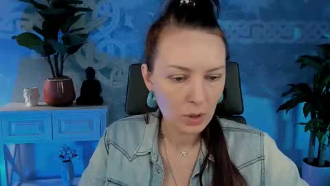 Vanda online show from September 22, 8:13 am