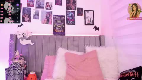 Snapshot of vanesa_moon_ chatting on October 14, 2:58 am vanesa_moon_ online show from October 14, 2:58 am