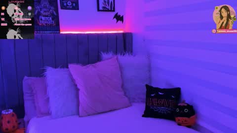 Snapshot of vanesa_moon_ chatting on October 24, 12:28 am vanesa_moon_ online show from October 24, 12:28 am