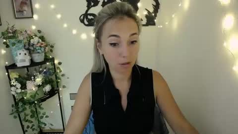 Vanessa online show from June 24, 8:35 am