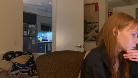 Snapshot of vanessapark chatting on December 18, 12:18 pm Vanessa online show from December 18, 12:18 pm