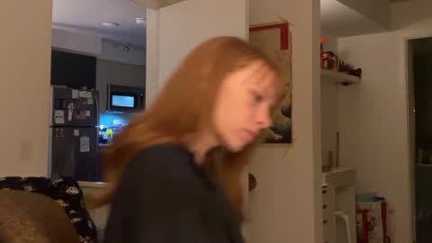 Snapshot of vanessapark chatting on December 18, 2:10 am Vanessa online show from December 18, 2:10 am