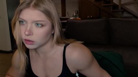 Vanilla online show from November 18, 1:45 pm