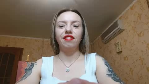 VanillaMuffin online show from March 12, 1:36 pm