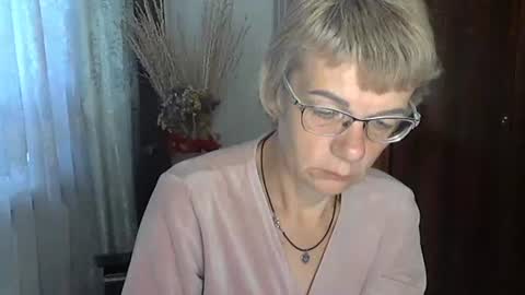 Vanillaxcreamy online show from October 10, 10:31 am